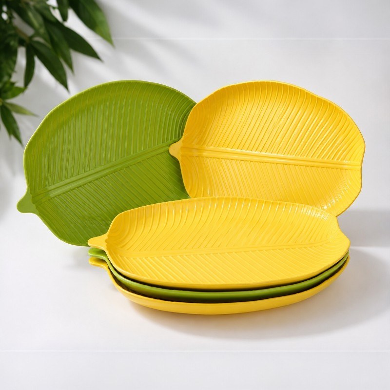 4-Piece Leaf-Shaped Fruit & Snack Serving Tray – Large Capacity Plastic Salad & Snack Plates