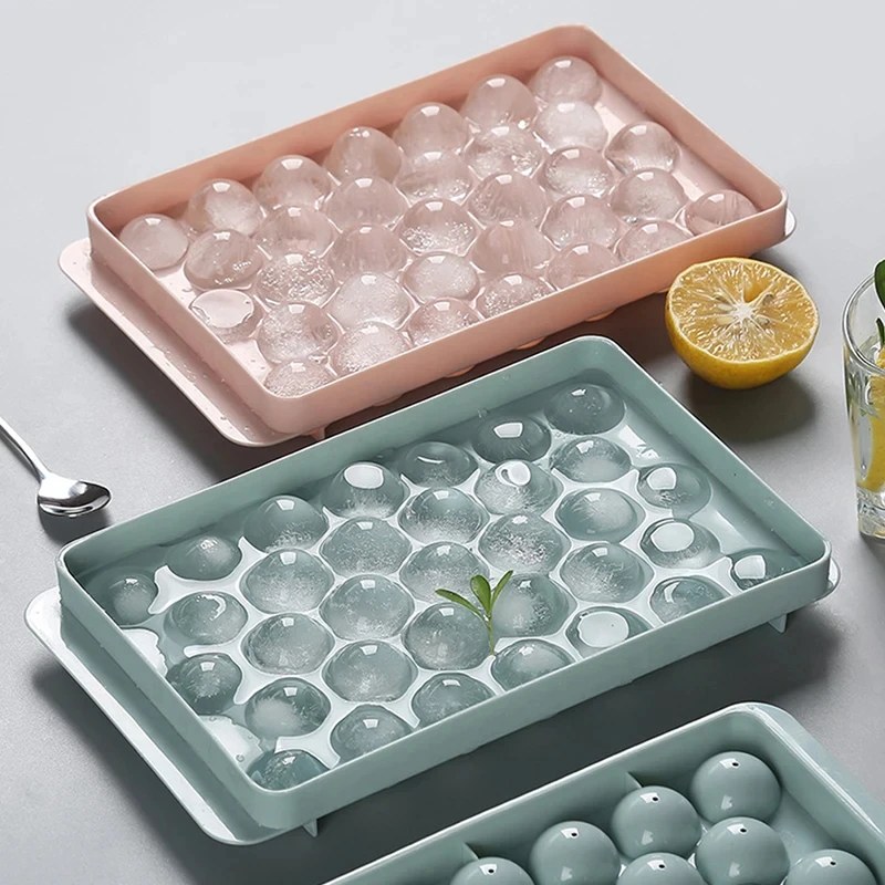  2pcs Round Ice Cubes Tray with Lid for Freezer