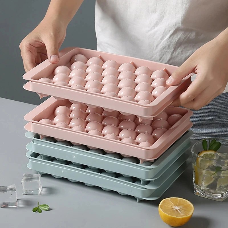  2pcs Round Ice Cubes Tray with Lid for Freezer