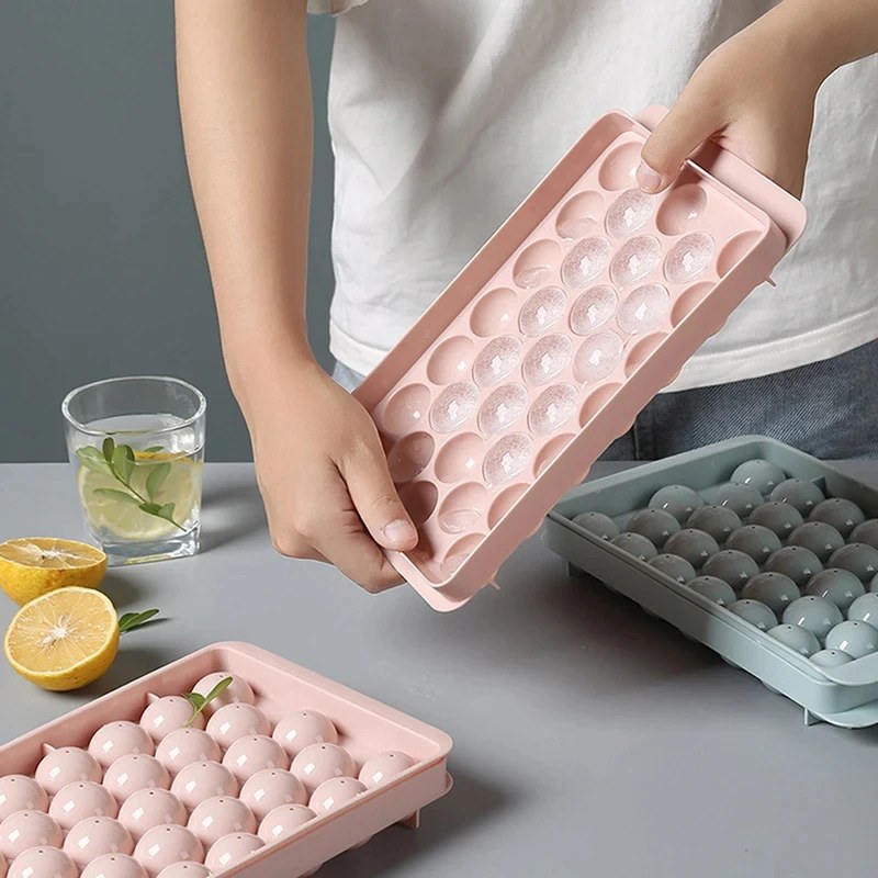  2pcs Round Ice Cubes Tray with Lid for Freezer